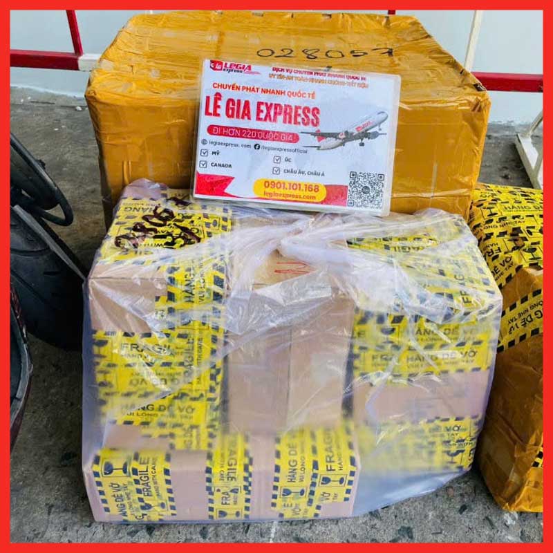 gui-hang-di-nuoc-ngoai-can-giay-to-gi-legiaexpress-4