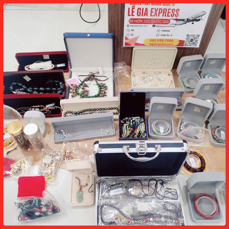 gui-hang-di-uc-quan-phu-nhuan-legiaexpress-9