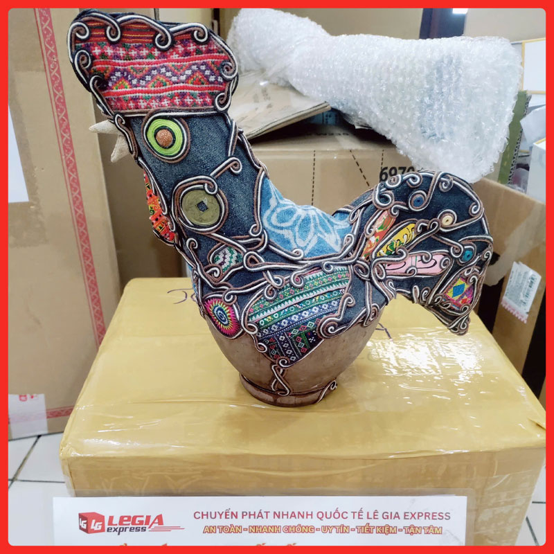 Gửi-đồ-thủ-công-mỹ-nghệ-đi-mỹ