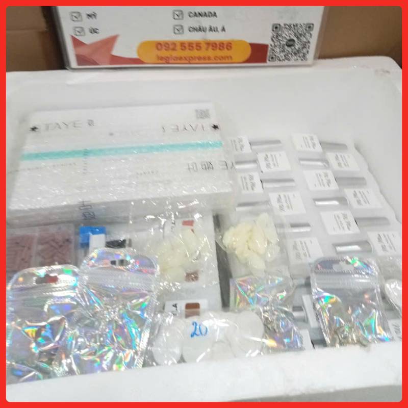 gui-dung-cu-nail-di-phap-legiaexpress-